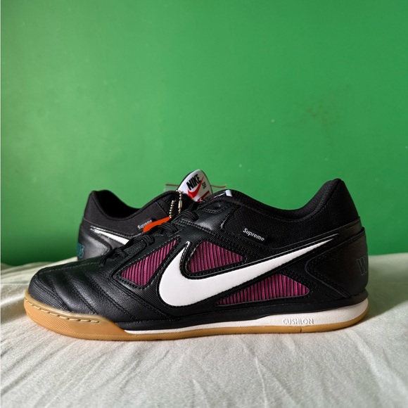 Supreme X Nike Sb Gato Hot Nike X Supreme Dad Shoes Online Nike SB Gato QS